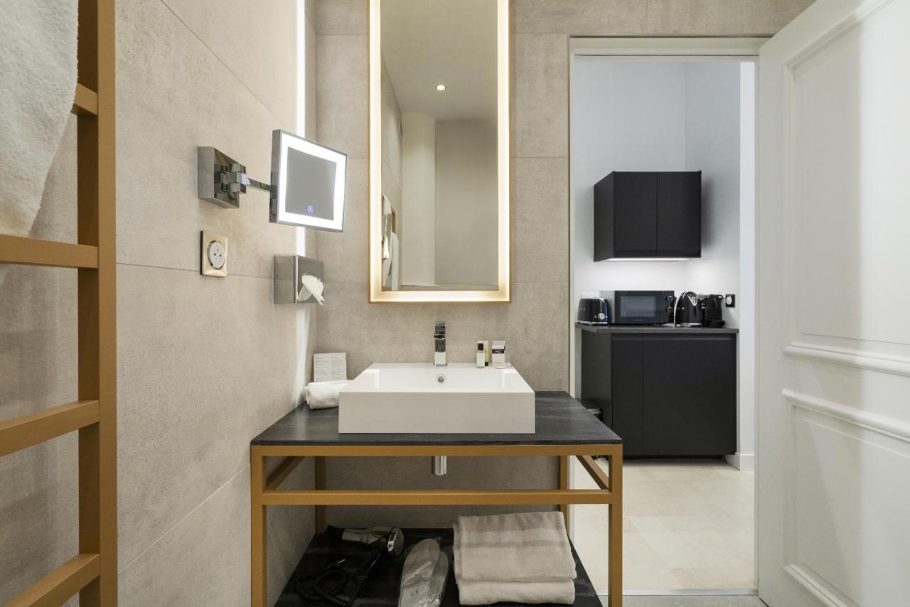 Vestay Montaigne Paris Room photo
